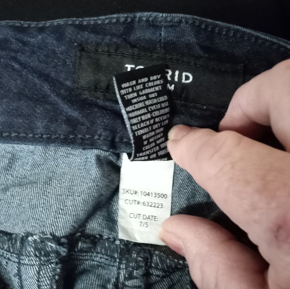 Torrid Denim 4 pockets zipper button clip closure Sz 24R - Picture 8 of 8